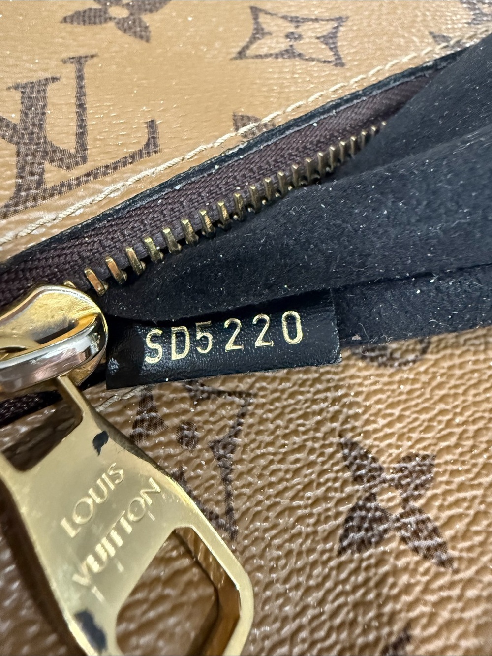 Louis Vuitton Pochette Métis MM Reverse Monogram M44876 - Picture 6 of 12